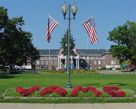 Battle creek va - 1942 – present. Joint Expeditionary Base–Little Creek ( JEB–LC ), formerly known as Naval Amphibious Base Little Creek and commonly called simply Little Creek, is the major operating base for the Amphibious Forces in the United States Navy 's Atlantic Fleet. The base comprises four locations in three states, including almost 12,000 acres ...